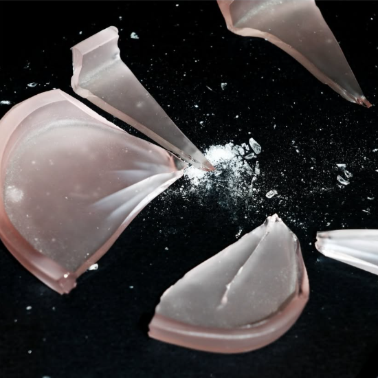 Instagram: @hiver_collective Club der gebrochenen Herzen Vol. V